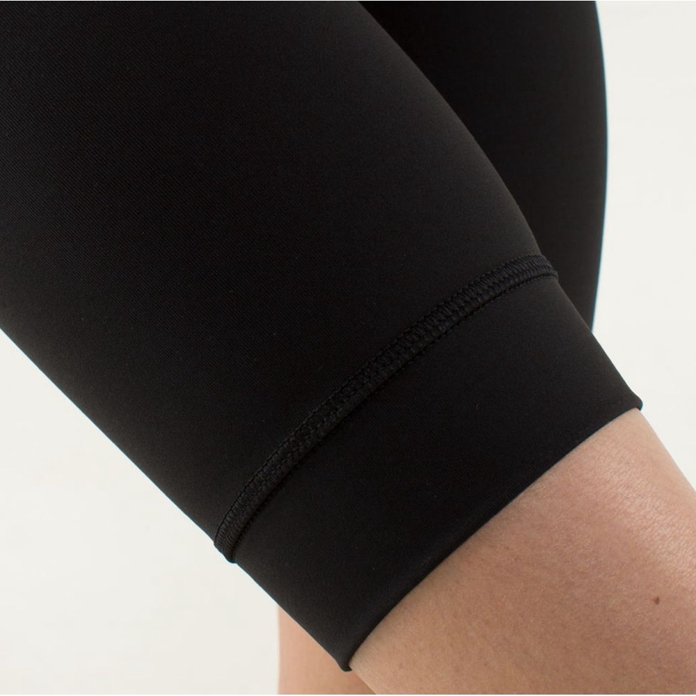 Lululemon A Go Go Crop
Black size 6 - Picture 9 of 12